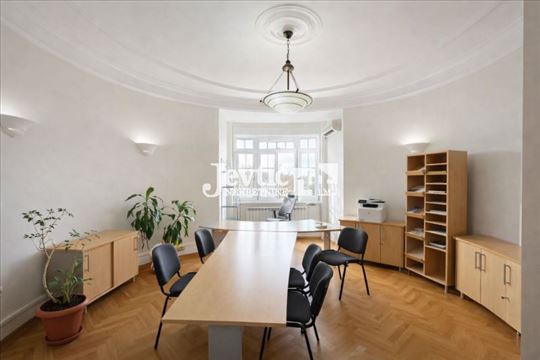 Namešten poslovni prostor kod Kalemegdana