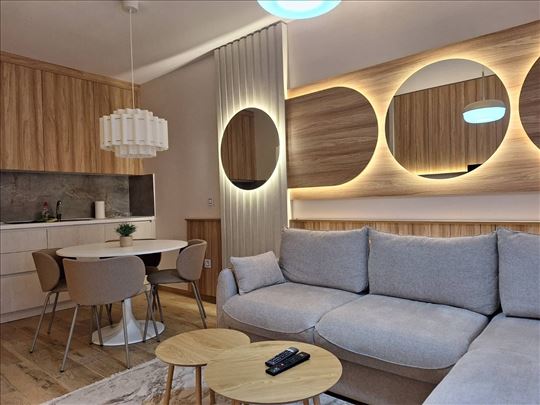 Odličan stan na Zlatiboru, Jovanke Jeftanović