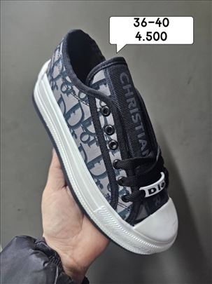 Patike ženske razni modeli