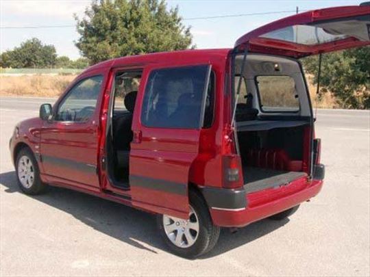 Pick up - prevoz stvari i nameštaja brzo-povoljno