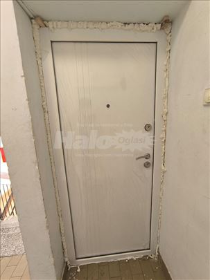 Prodajem stan u Mirijevu 