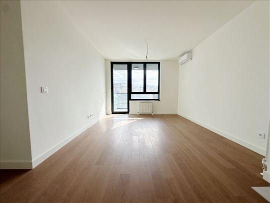 QUARTET 3-Jugoistok-odmah useljiv