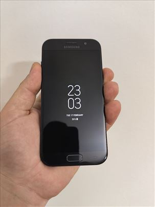 Samsung A5 2017 crni