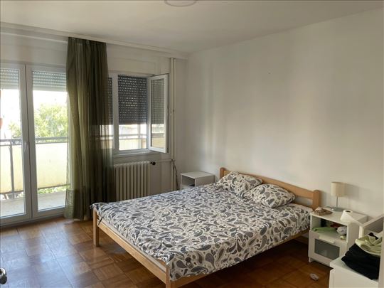 Vračar, 2.5 stan, dve terase, pogled na Hram,