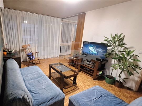 Blok 22 / 75m2 / II Sprat / Bulevar Zorana Đinđića