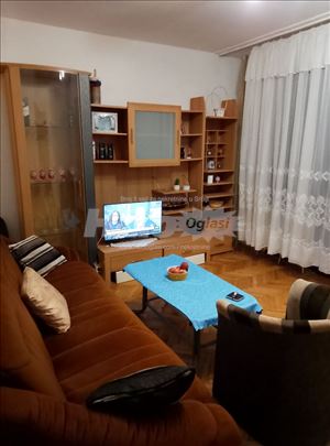 Dvosoban namešten stan