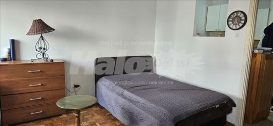 Garsonjera na Čukarićkoj padini