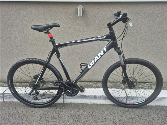 GIANT terrago XL disk hidr kao nov