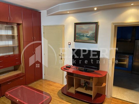 Izdaje se stan kod Čaira