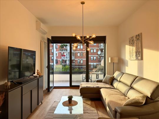 Kosa kvart sa parkingom u ceni