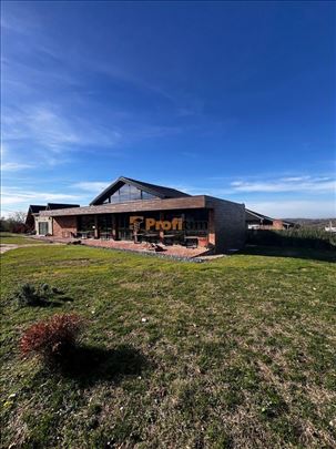 Kosmaj, restoran sa pratećim objektima, odlična po