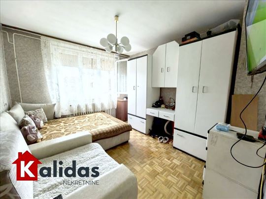 Novi Sad, Detelinara, dvoiposoban stan, povljno