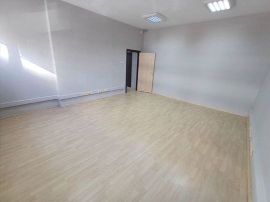 Renoviran PP, parking, Kalenić pijaca, ID 6265