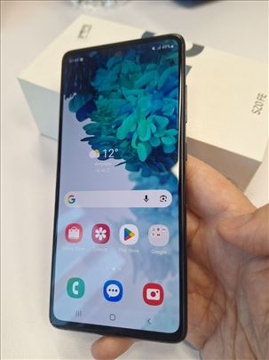 Samsung S20fe duos EXTRA stanje+ bežične slušalice