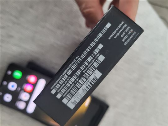 Samsung S22 8/128 dual, full pakovanje - odličan