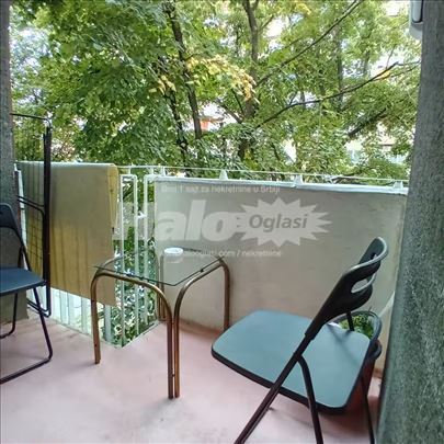 Stan kod Super Vera – odlična lokacija