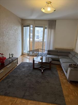 Super troiposoban stan + 3 terase