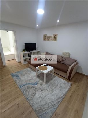 Uknjižen stan, 37m2, Stari Grad