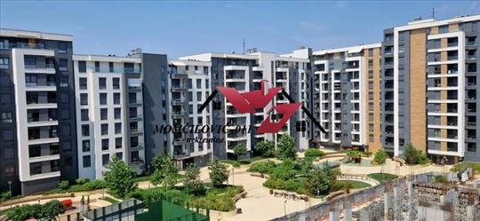 Voždove kapije, lux