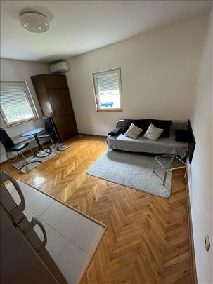 Zemun Altina Ugrinocacki put 32 deo Novogradnja 