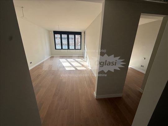 Airport Garden, lux gradnja 