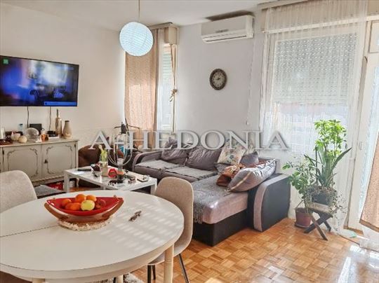 Borča, Bele Bartoka, 3.0, fasadna cigla