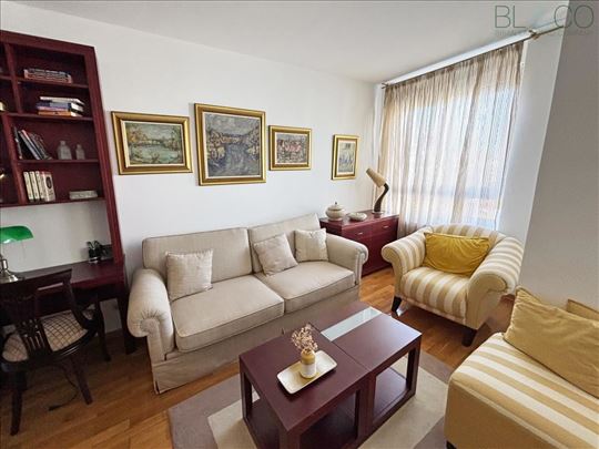 Dvosoban stan u Zemunu – potpuno opremljen