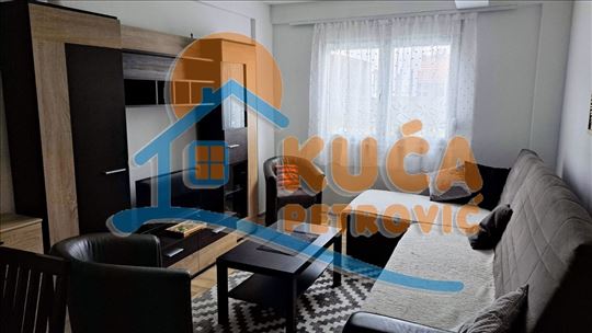 Izdaje se stan kod OŠ Njegoš, 48m2