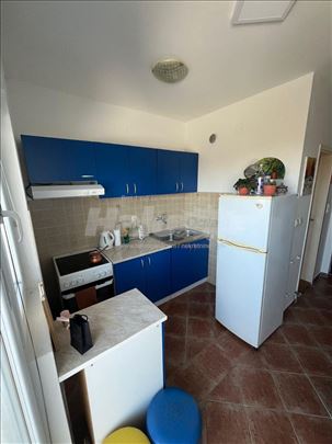 Izdajem namesten stan na Mirijevu 35m2