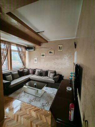 Izuzetan, namešten i svetao