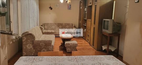 Komforan i svetao dvosoban stan - 44m²