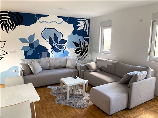 LUX trosoban stan na Banjici, kod Paunovog brega