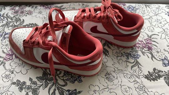 Nike dunk lowe