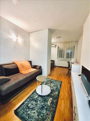 Nov, jednosoban, Mariborska