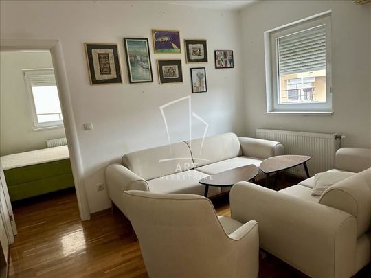 Porodičan stan, mereno 53m2 sa terasom ID#14186