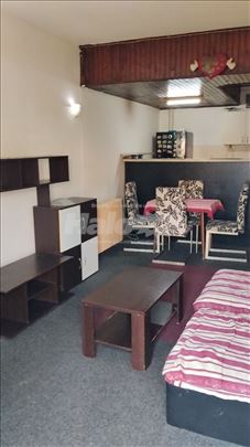 Prizemlje Borča3 1,5 soba