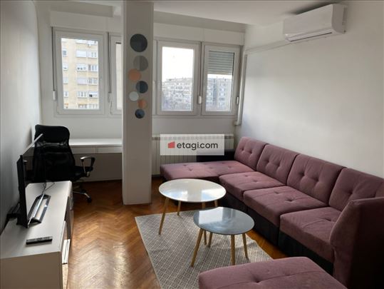 Uknjižen renoviran stan bez ulaganja