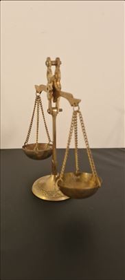 Vaga stara mala mesing