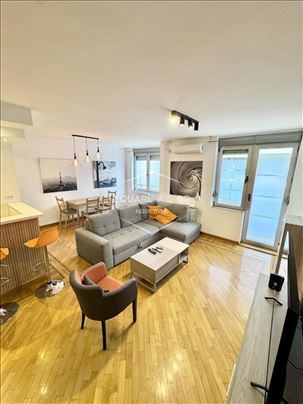 Crveni Krst, 3.0 lux namešten,garaža ID#4845