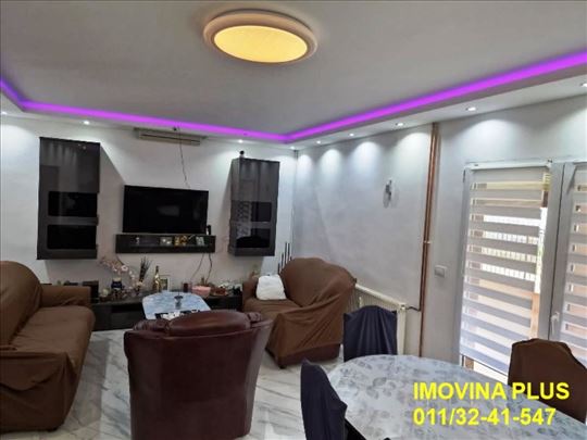 Čukarica, Sremčica - Beogradska, 173m2