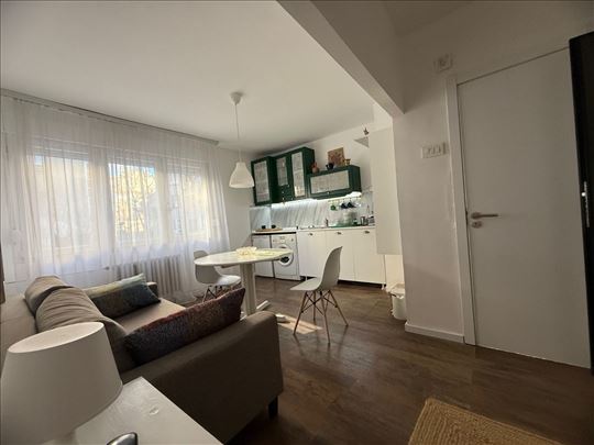 Durmitorska, 1.0, 40m, CG