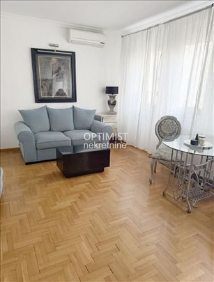 Lekino brdo, odmah useljiv, uknjižen, bez ulaganja