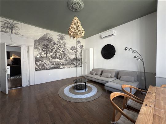 Luksuzan stan kod hotela Moskva