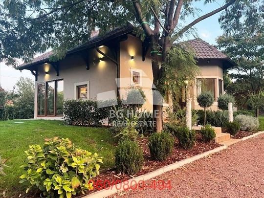 Luksuzna kuća u Surčinu, Radiofar ID#3637