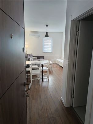 NOV STAN (režije uračunate u cenu ) 