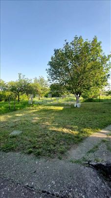 Prodaja placa Čortanovci 