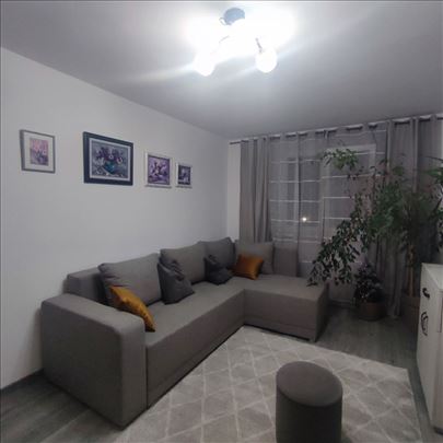 Prodaje se dvosoban stan kod Dis-a 48m2