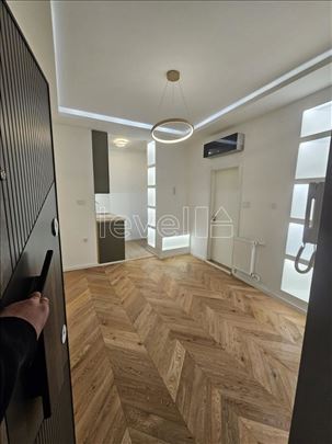 Stan,Novi Sad,Centar,kv: 21.00, € 90000