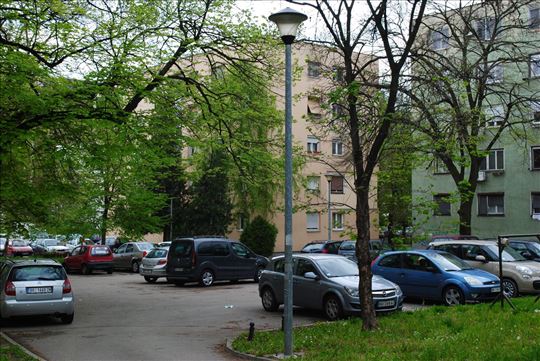 Stara bežanija , ul. Pere segedinca , 50m2, 3.0,