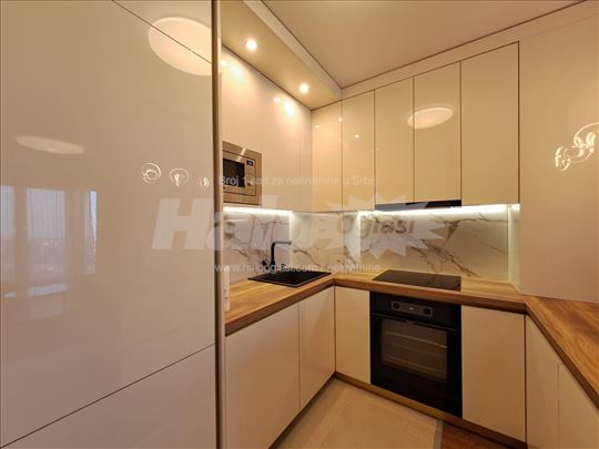 Sunnyville -Сдается 3-комнатная квартира с гаражом